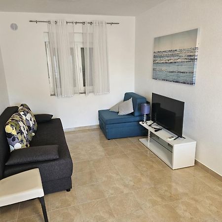 Apartmani Paula Vodice Exterior foto