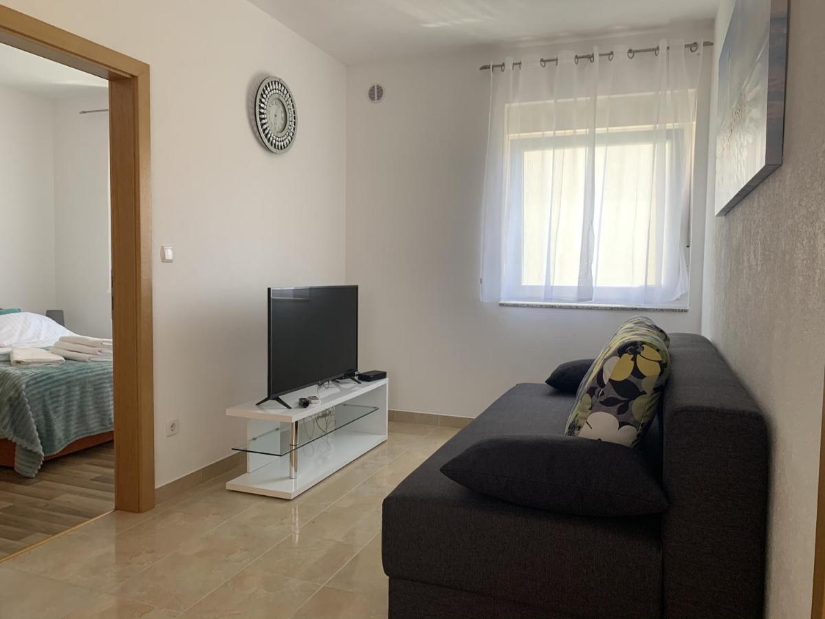 Apartmani Paula Vodice Exterior foto