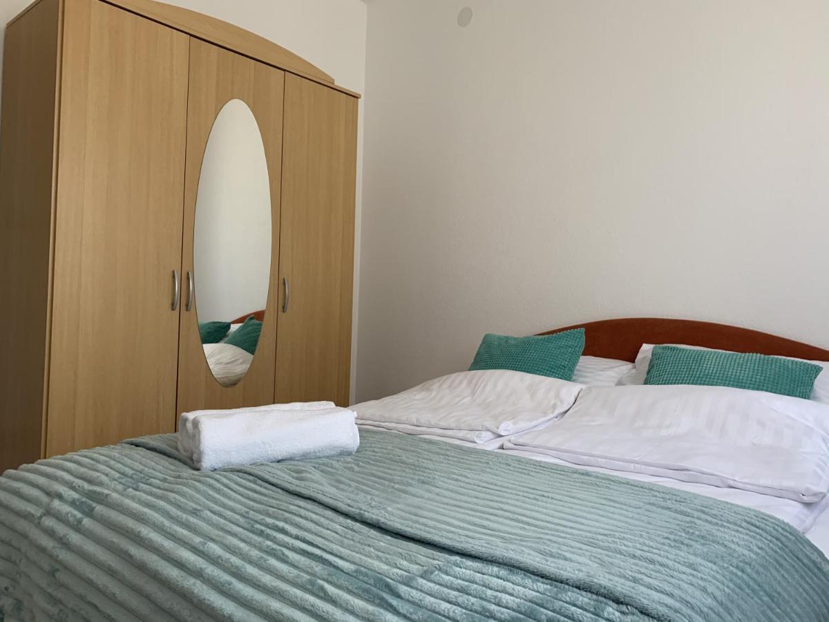 Apartmani Paula Vodice Exterior foto